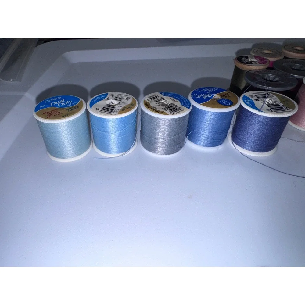 Vintage Sewing Thread Lot J.P. Coats Molnlycke Gutermann Wood Spools MixedColors